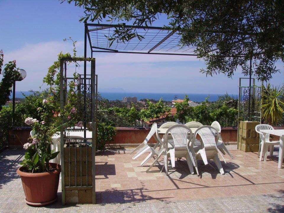 La Casa Di Mariu Bed & Breakfast Furnari Exterior foto